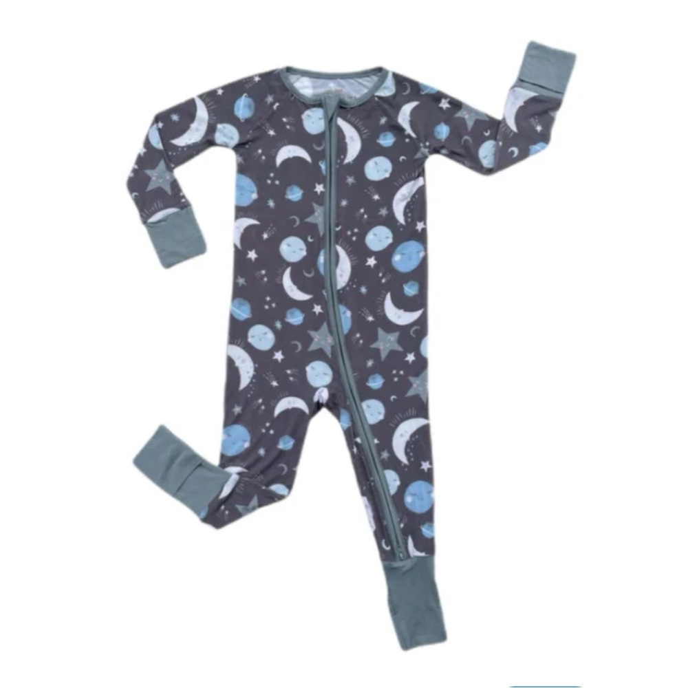 Little Sleepies Gray & Blue To The Moon & Back Long Sleeve Zippie Size 18-24M